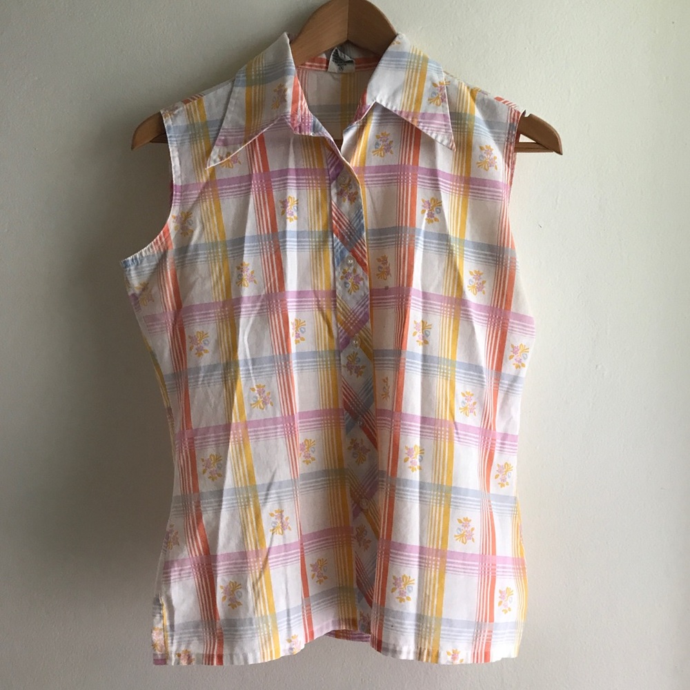 Vintage Sleeveless Button-Up